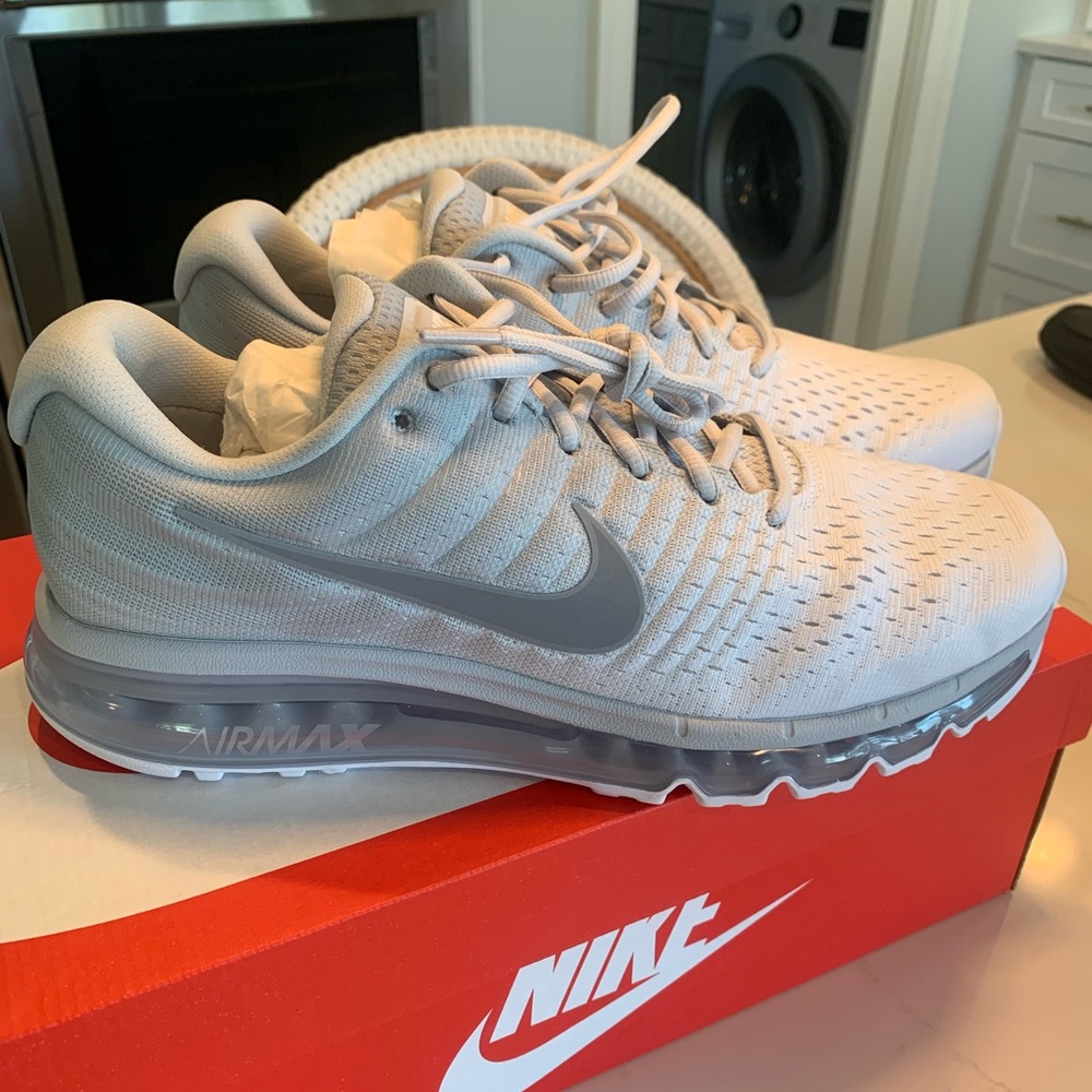 Brand new never worn Nike 2017 Air Max shoes